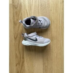 Purple Girl’s Toddler Nike Sneakers - Size 6